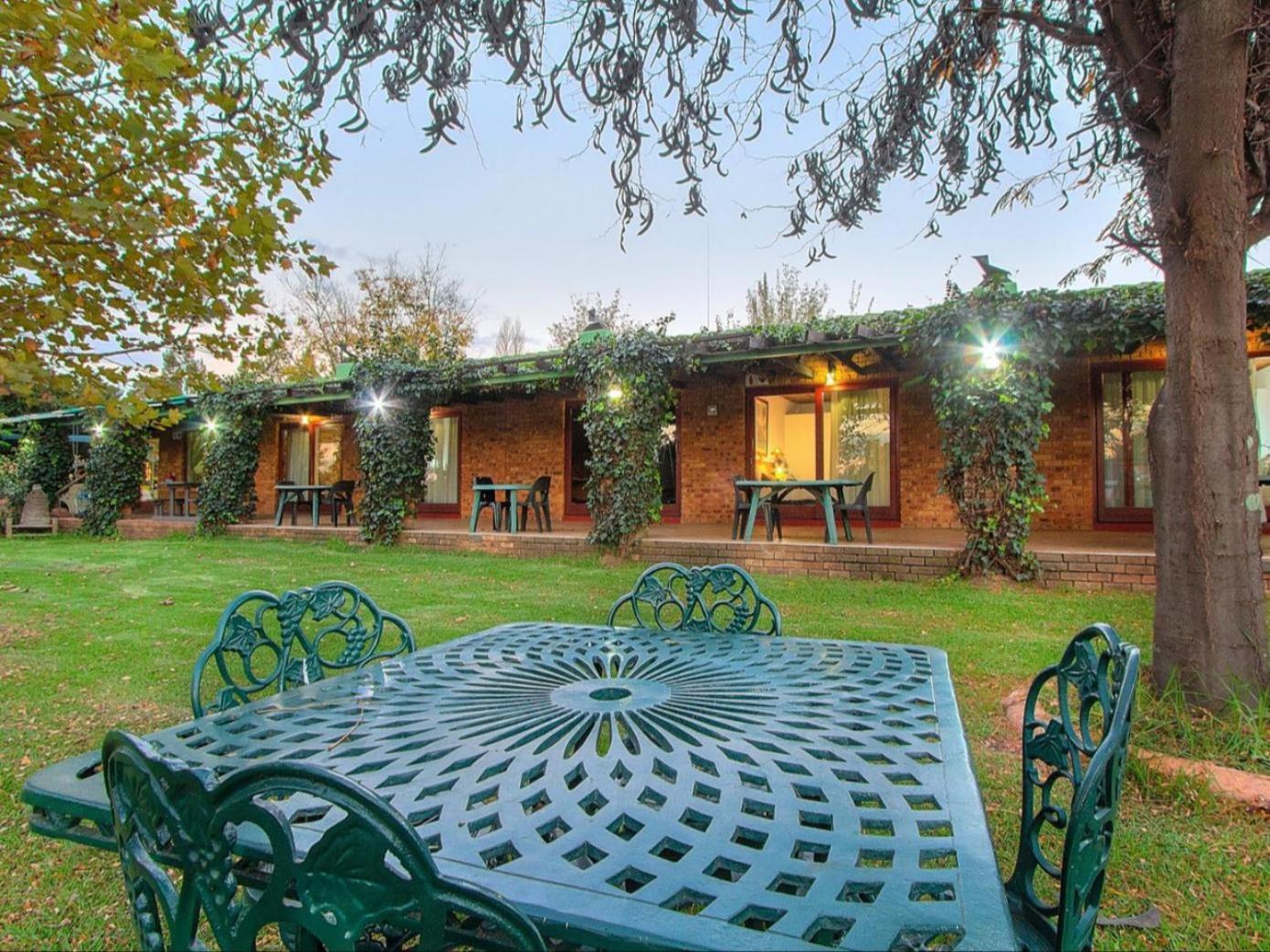 Airport Bird & Game Lodge Kempton Park Extérieur photo